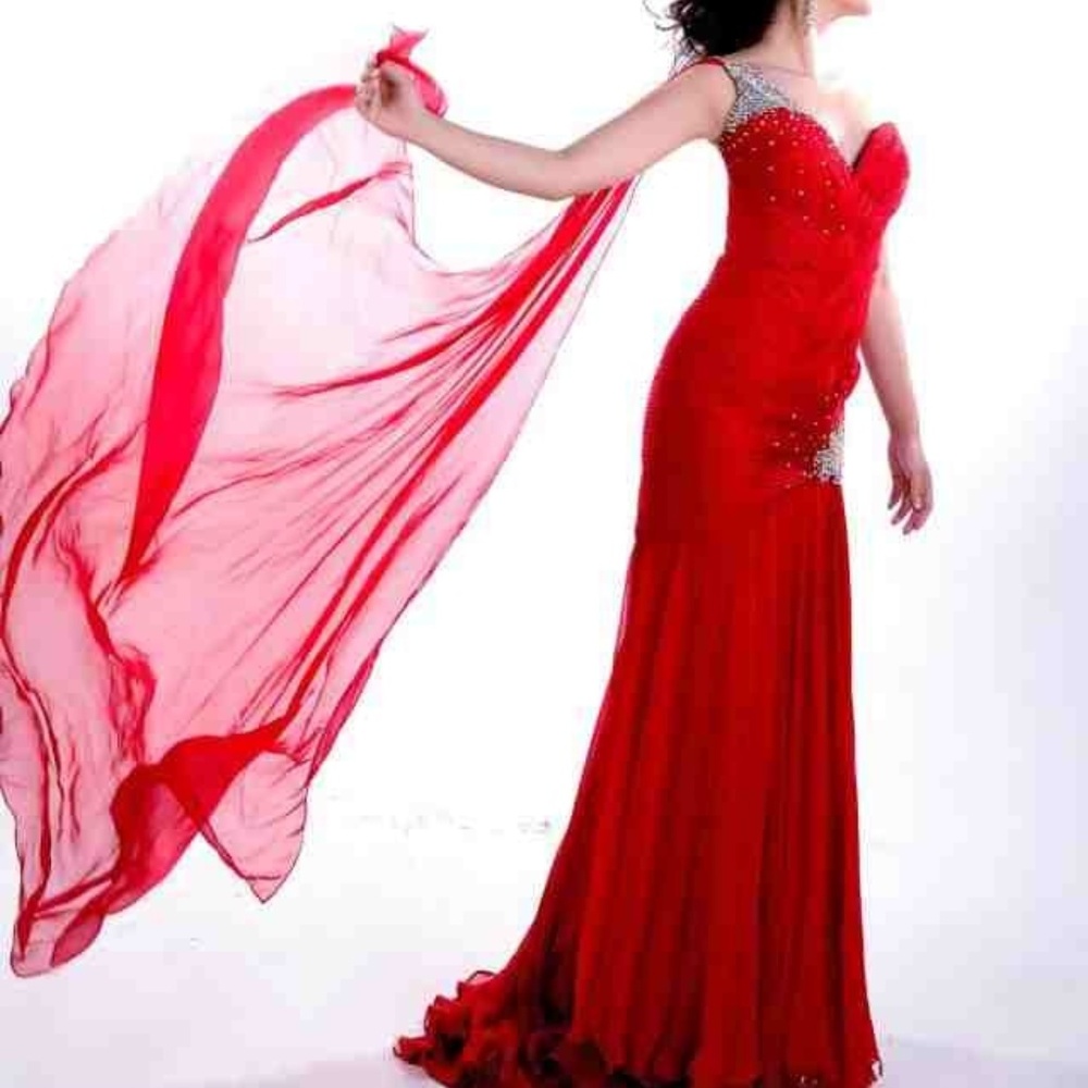 100% silk Red MacDuggal gown